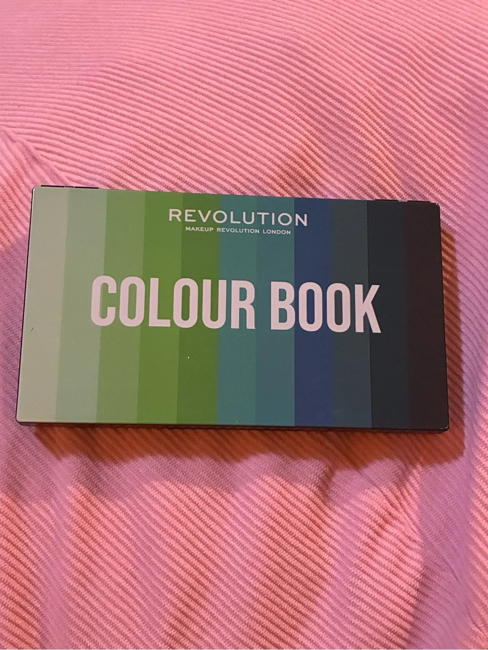 Makeup Revolution colour book palette